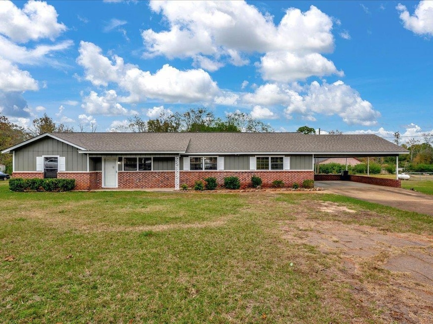 2031 Texas 204, Nacogdoches, TX 75964 - photo 1