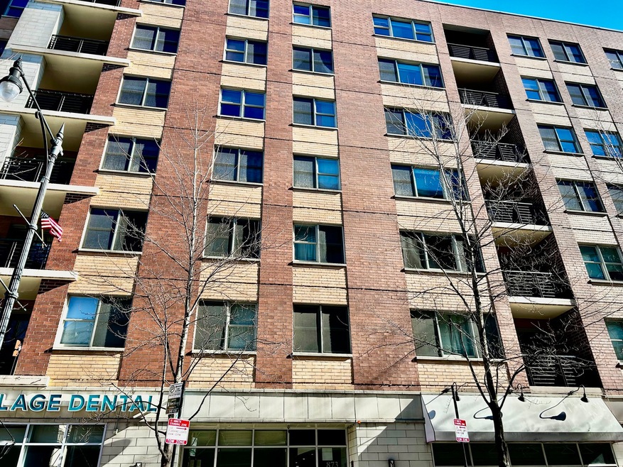 873 N Larrabee St unit 207, Chicago, IL 60610 - photo 1