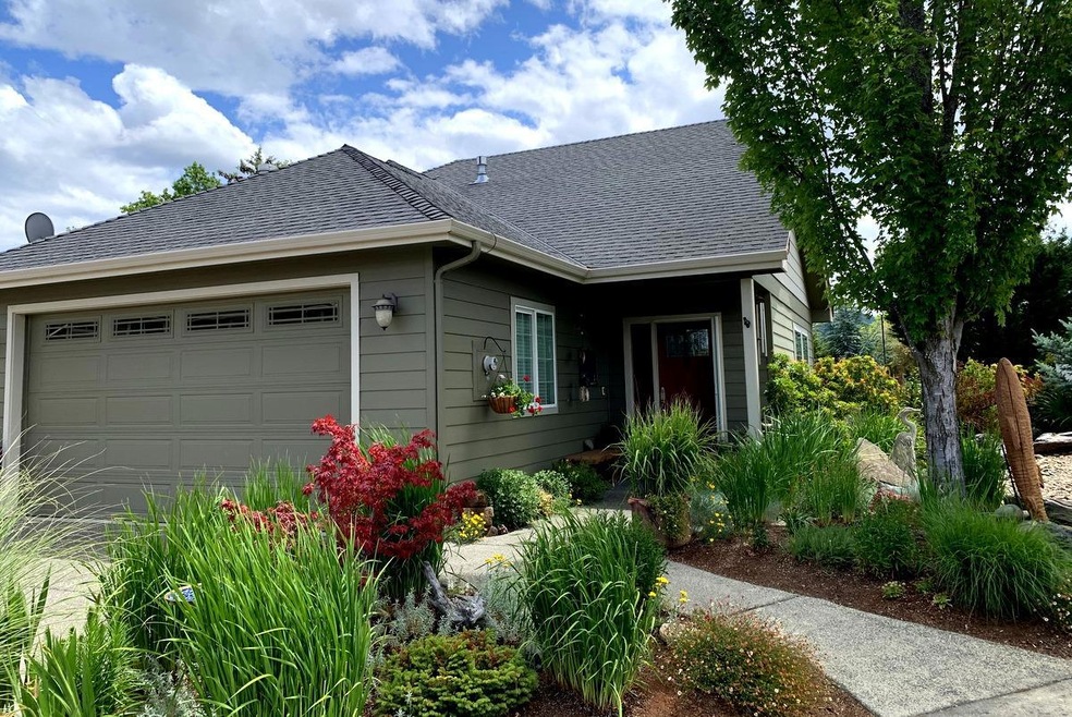 1369 SW Argo Ln, Grants Pass, OR 97527 - photo 1