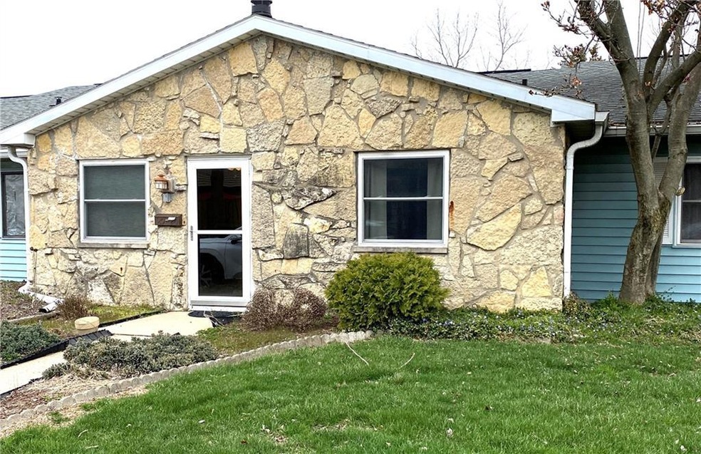 2970 Abounding Dr, Columbus, IN 47201 - photo 1