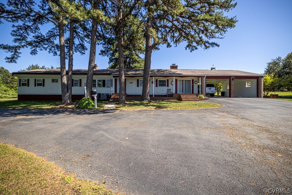 225 Hardy Rd, Lunenburg, VA 23952 - photo 1