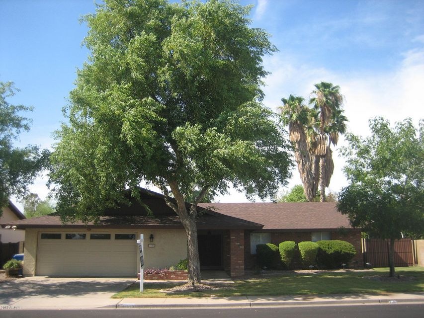 Front of Home-Brick Beauty