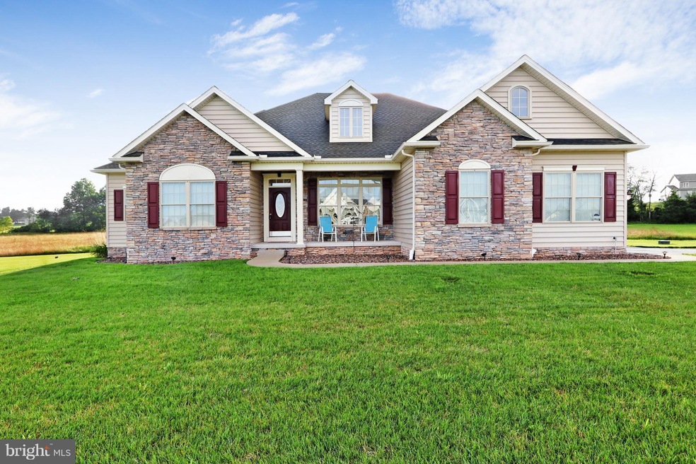 180 Crosswinds Dr, Littlestown, PA 17340 - photo 1