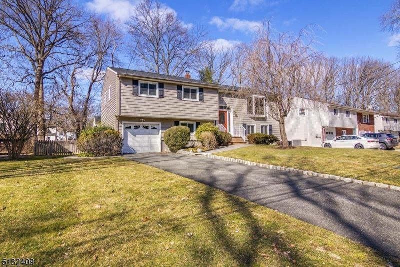 53 Winchester Rd, Livingston, NJ 07039 - photo 1