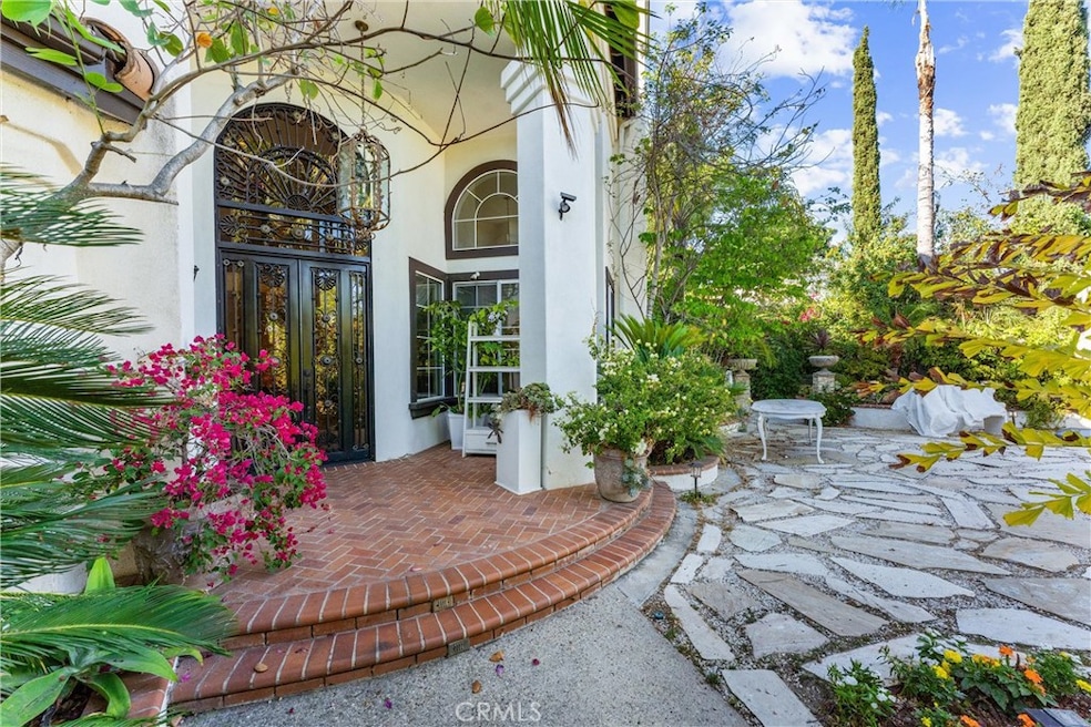 Charming Front Entry