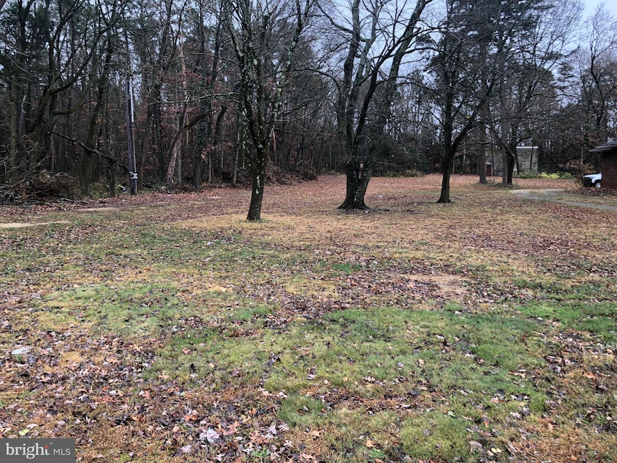 533 W Sherman Ave, Vineland, NJ 08360 - photo 1