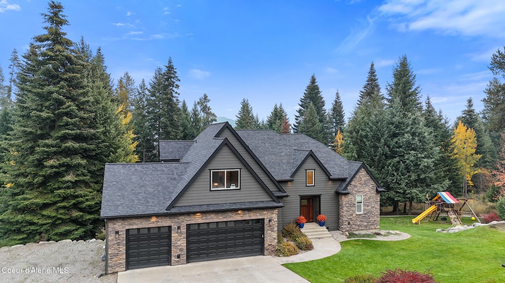 11560 N Waterford Loop, Hauser, ID 83854 - photo 1