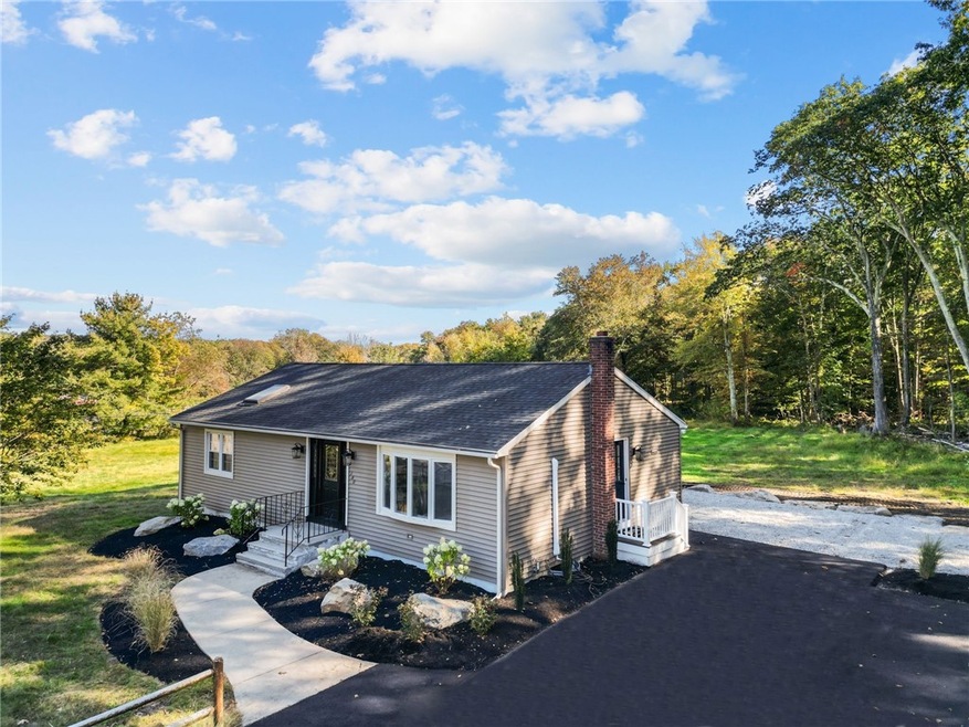 Exterior front / driveway