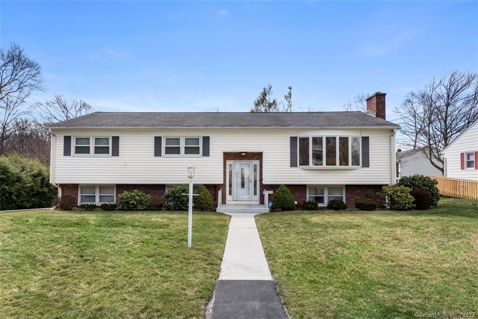 14 Split Rock Dr, Waterbury, CT 06706 - photo 1