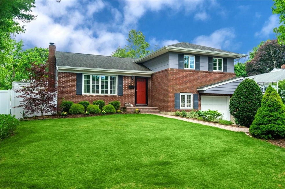 Sold $787,500 • Co-Listing Agent