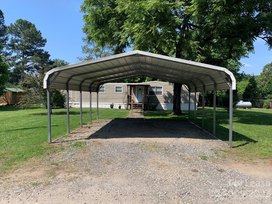 108 Peaceful Ln, Statesville, NC 28625 - photo 1