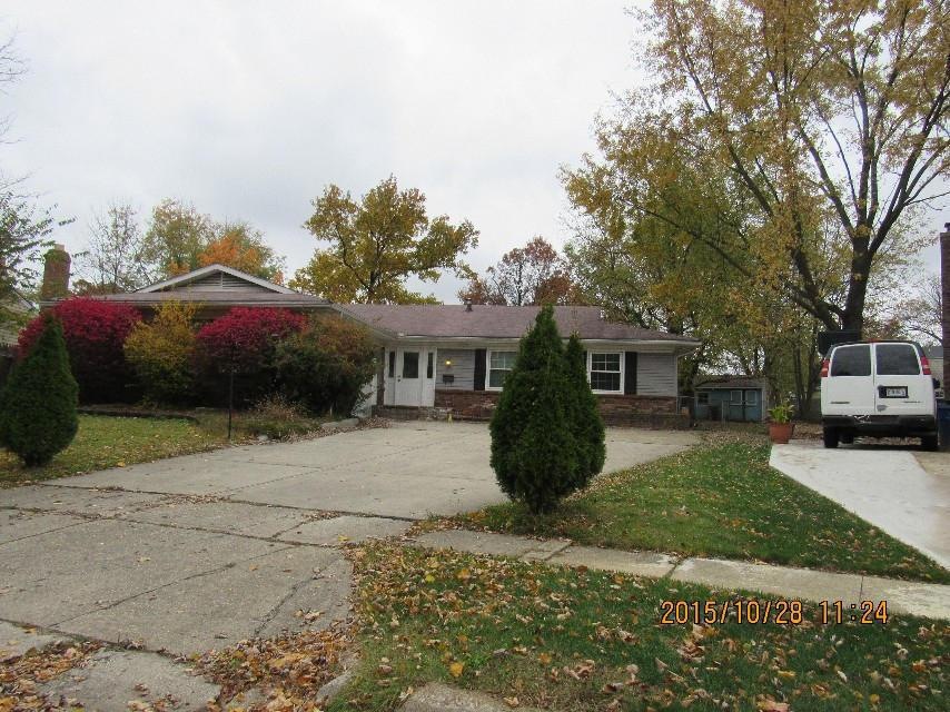 1728 Peardale Rd N, Columbus, OH 43229 - photo 1