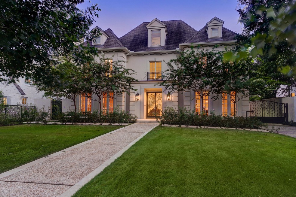 2941 Chevy Chase Dr, Houston, TX 77019 - photo 1