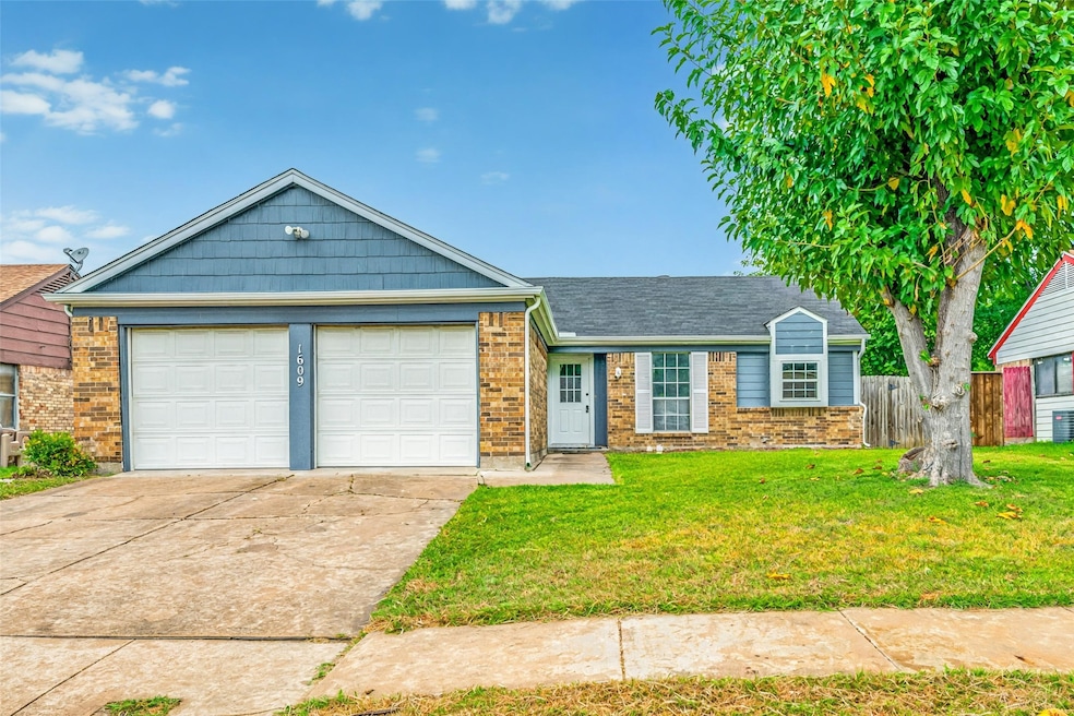 Under Contract $279,999