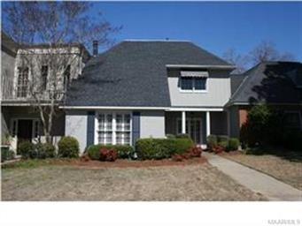 Come home to this beautifully updated 3 Bedroom / 