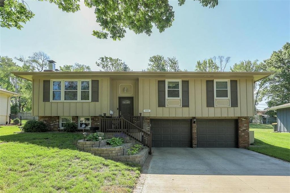 13101 Pennycross Rd, Lenexa, KS 66215 - photo 1