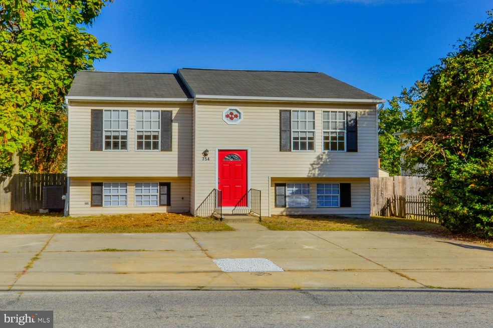 754 Duvall Hwy, Pasadena, MD 21122 - photo 1