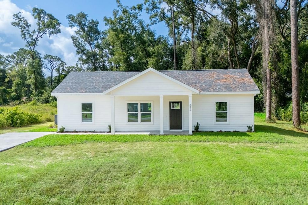 872 SW Second Ave, Trenton, FL 32693 - photo 1