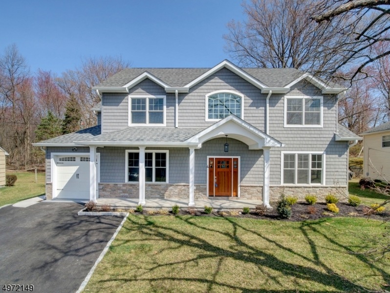 4 Hawthorne Dr, Livingston, NJ 07039 - photo 1