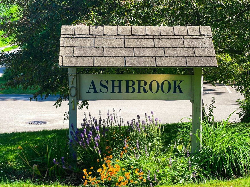 701 Dorset St unit B2, South Burlington, VT 05403 - photo 1