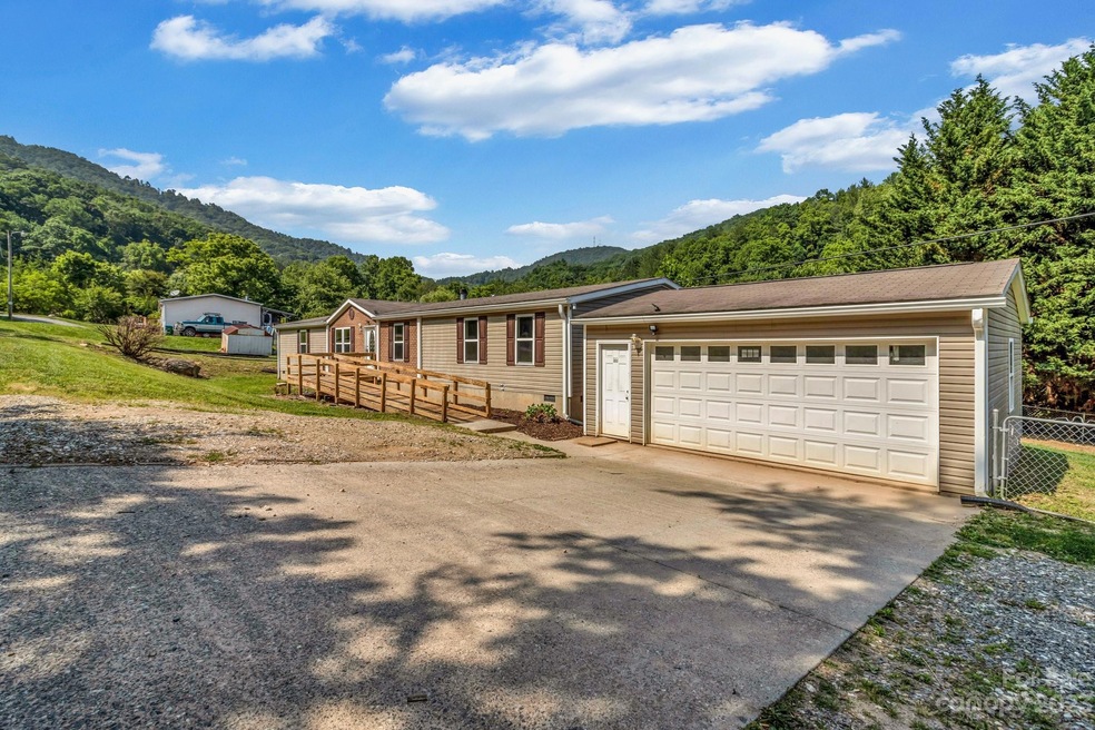 759 Starnes Cove Rd, Asheville, NC 28806 - photo 1