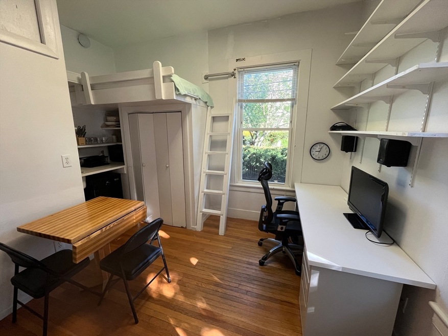 15 Arlington St unit 1R, Cambridge, MA 02140 - photo 1