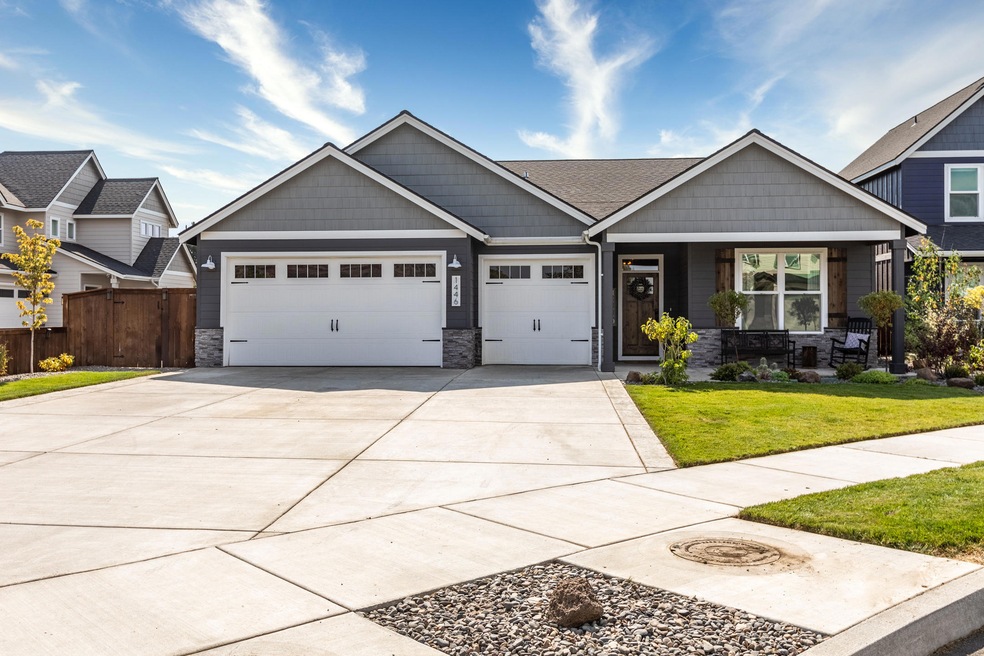 1446 NW Zamia Ave, Redmond, OR 97756 - photo 1