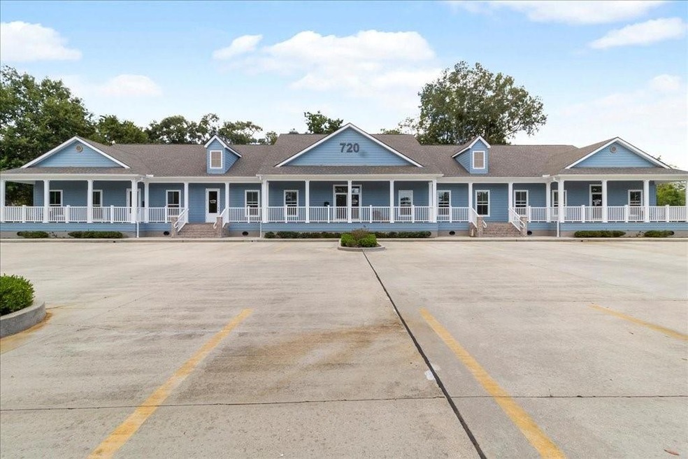 720 W 21st Ave unit C, Covington, LA 70433 - photo 1