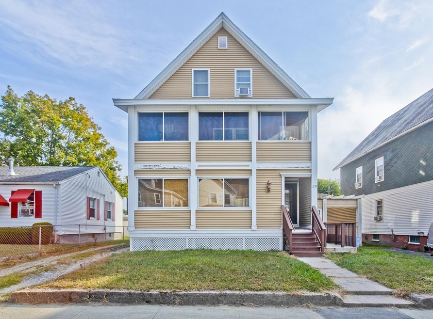 20 James St, Holyoke, MA 01040 - photo 1