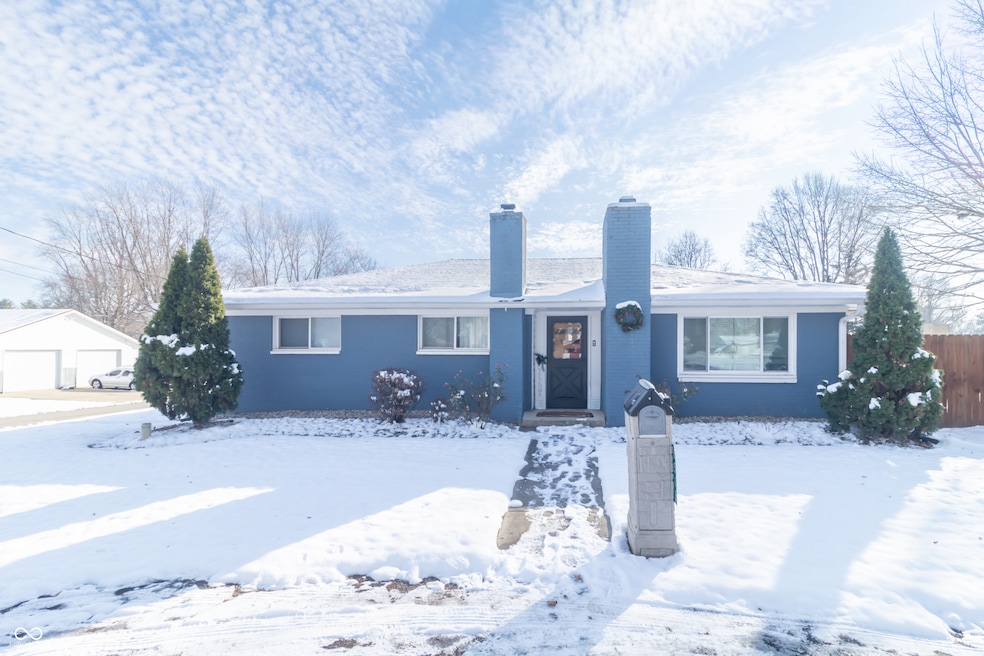 8513 W Sycamore Rd, Fairland, IN 46126 - photo 1