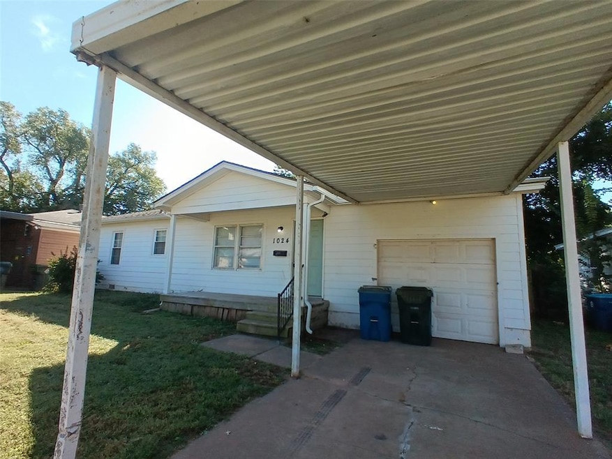 1024 S Holly Dr, Midwest City, OK 73110 - photo 1