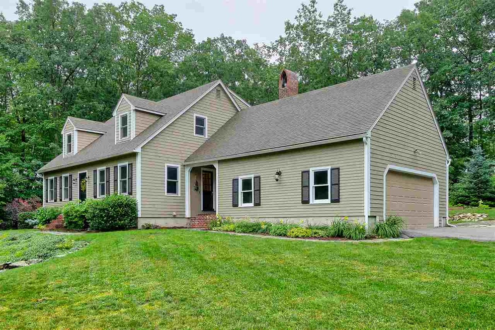 13 Old Sawmill Rd, Bedford, NH 03110 - photo 1