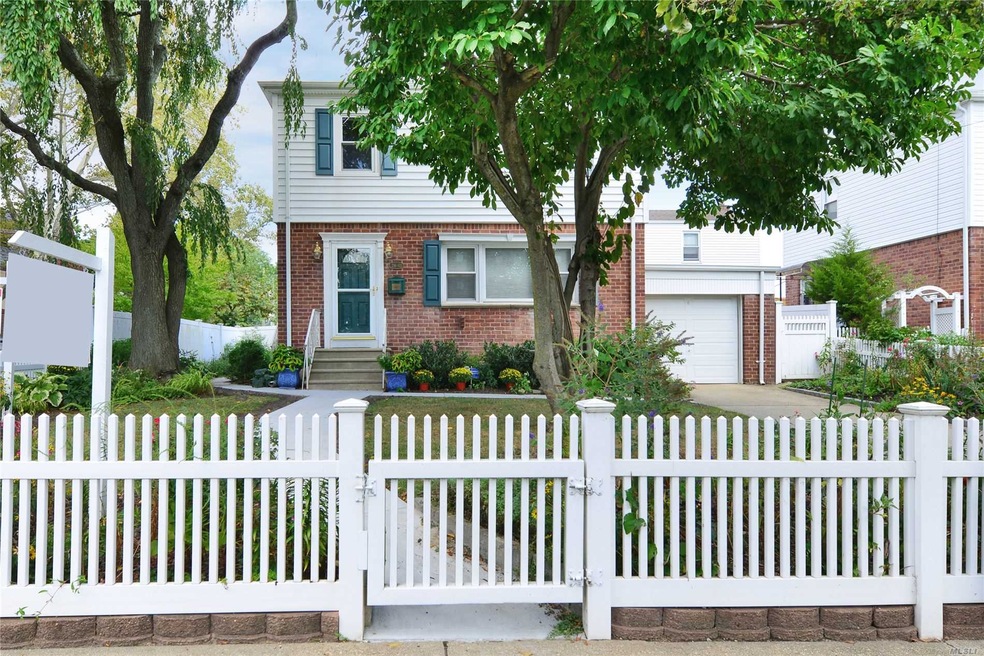 21603 43rd Ave, Bayside, NY 11361 - photo 1