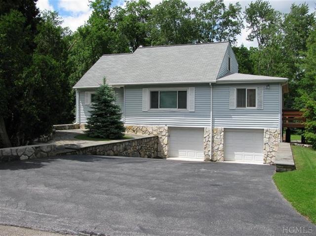 10 Edgewood Rd, Cortlandt Manor, NY 10567 - photo 1