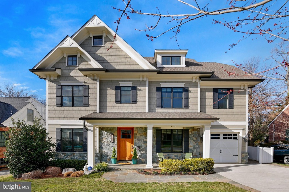 4705 S Chelsea Ln, Bethesda, MD 20814 - photo 1