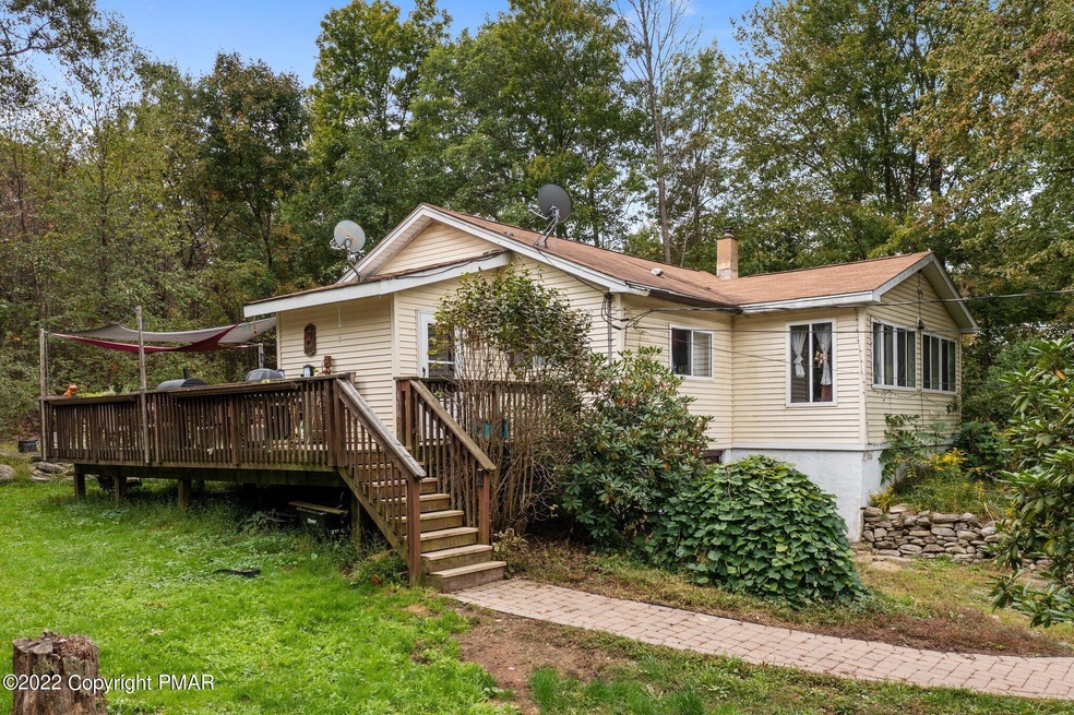 108 Upper Grandview Rd, Cresco, PA 18326 - photo 1