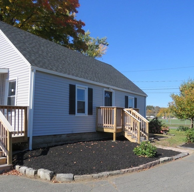 30 Fairview St E, Greenfield, MA 01301 - photo 1