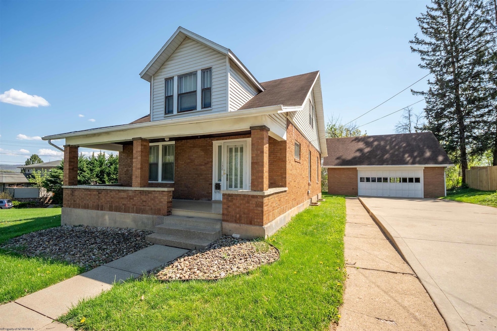 Under Contract $325,000