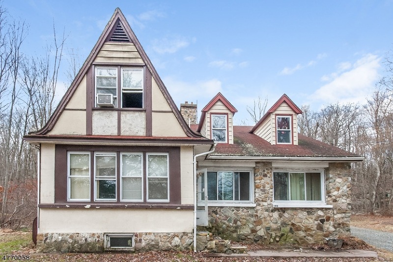 198 Prospect Ave, Jefferson Twp., NJ 07849 - photo 1