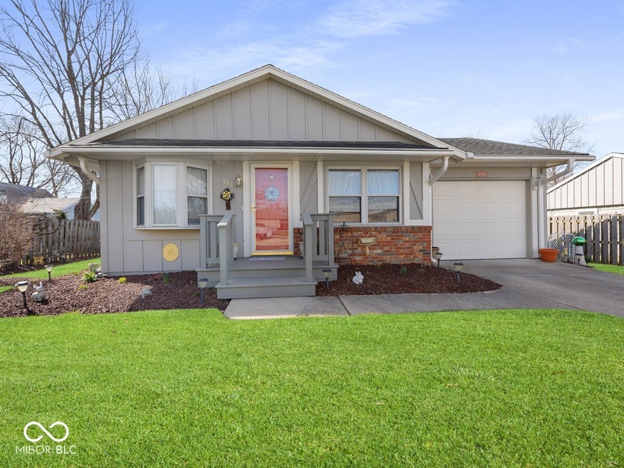 935 E Mckay Rd, Shelbyville, IN 46176 - photo 1