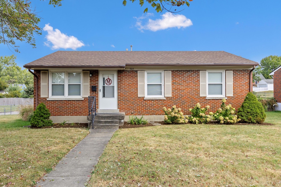 509 Hi Crest Dr, Lexington, KY 40505 - photo 1