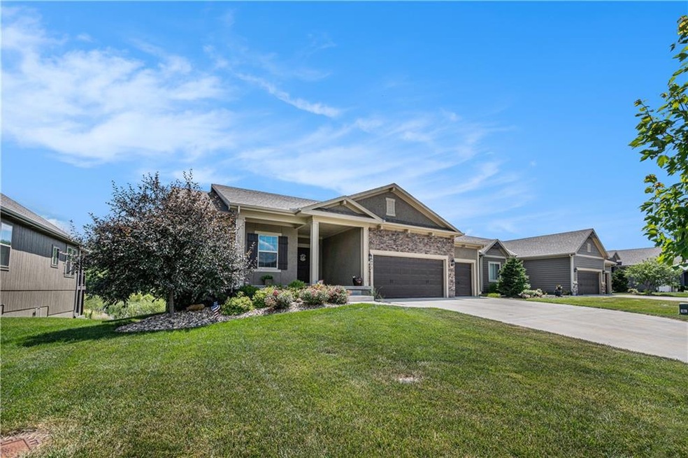 16971 W 170th St, Olathe, KS 66062 - photo 1