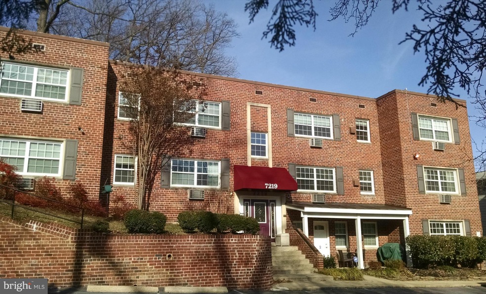 7219 Flower Ave unit 9, Takoma Park, MD 20912 - photo 1