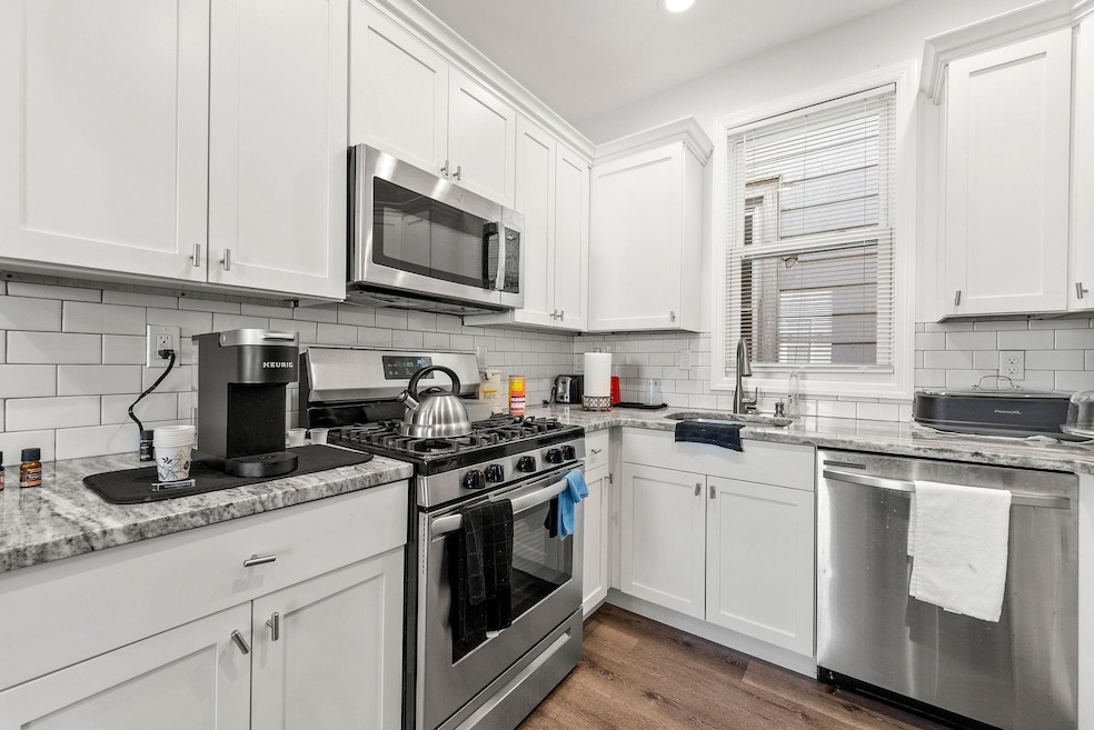 58 Wegman Pkwy unit 2, Jersey City, NJ 07305 - photo 1