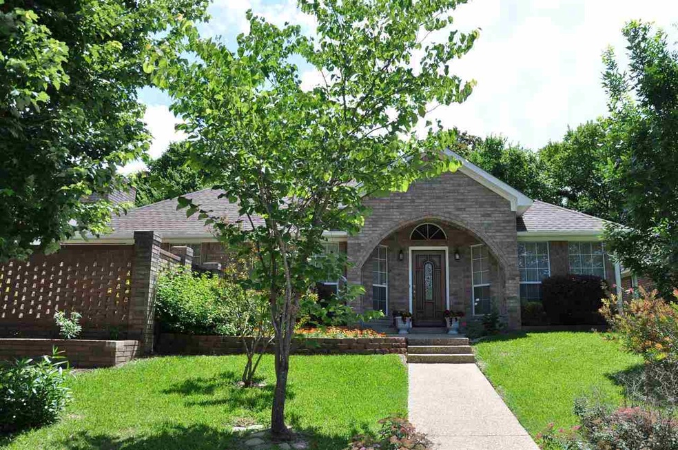 5018 Forestwood Blvd, Tyler, TX 75703 - photo 1