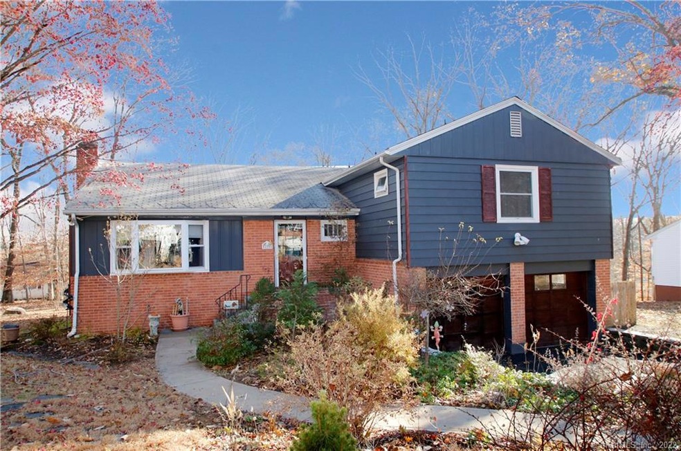 210 Stevenson Rd, New Haven, CT 06515 - photo 1