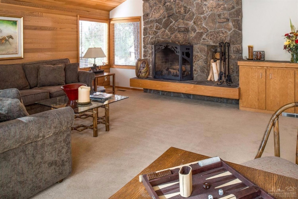 5 Lookout Ln, Bend, OR 97701 - photo 1