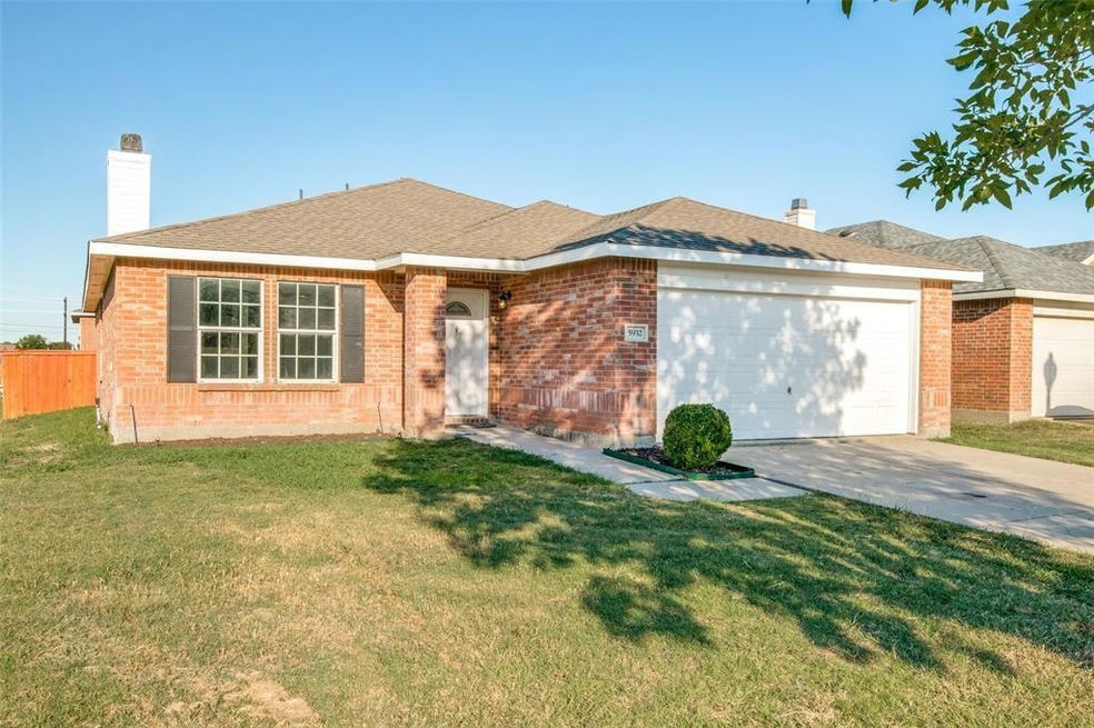 5932 English Manor Rd, Denton, TX 76210 - photo 1