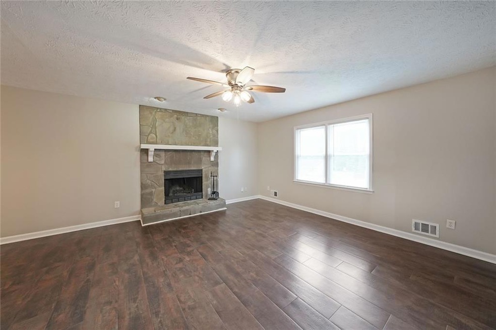 Pending $282,400 • Co-Listing Agent