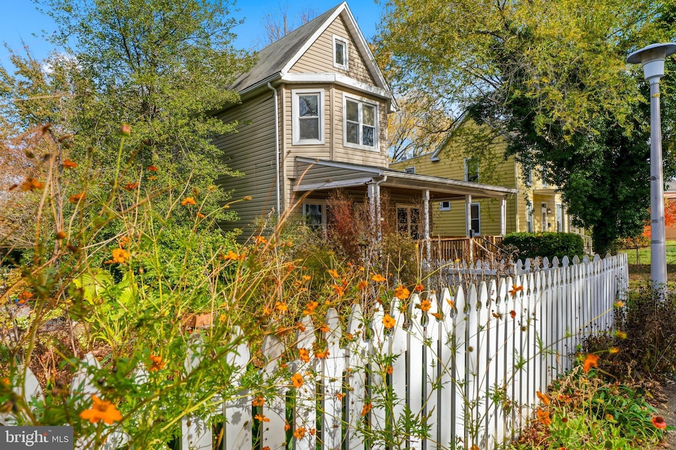 442 Rosebank Ave, Baltimore, MD 21212 - photo 1